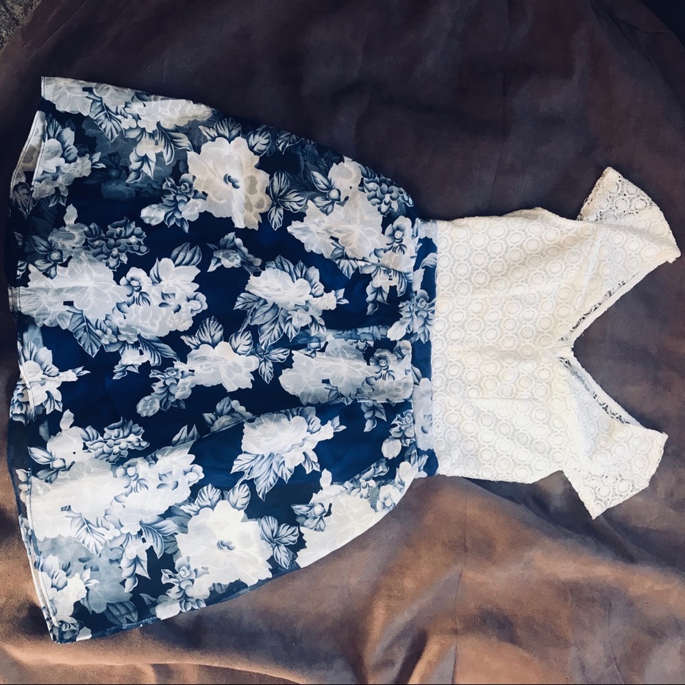 Lace and Tulle Cap Sleeve Dress